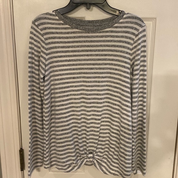 Cat & Jack Other - NWOT Cat & Jack long light long sleeve sweater